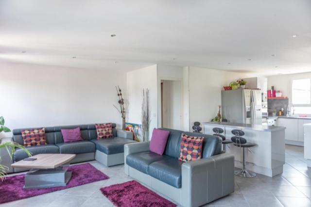 Residence Groupama Lyon Meyzieu Ngoại thất bức ảnh
